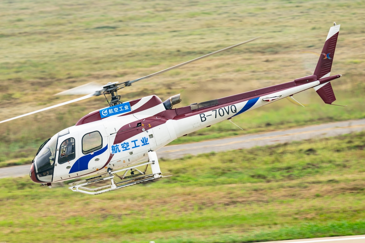 AC311A举行航行预演。。摄影：岳书华